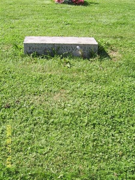 Grave number: F 04    69-70