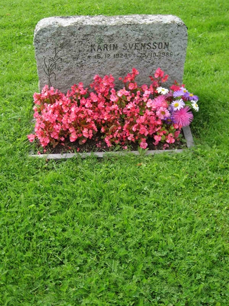 Grave number: F 10   257