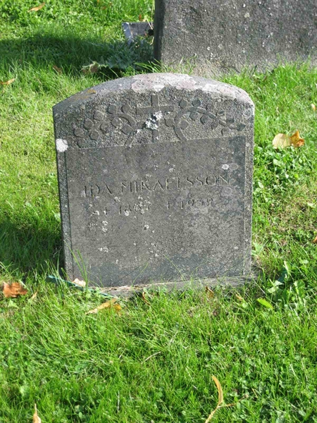 Grave number: F 17   150