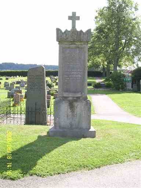 Grave number: F 05    69-70