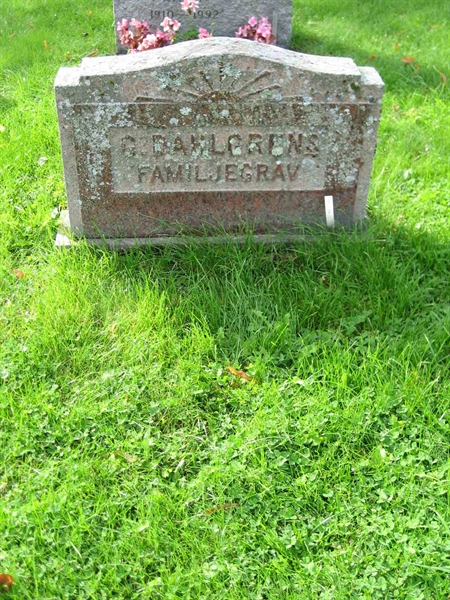 Grave number: F 13    36