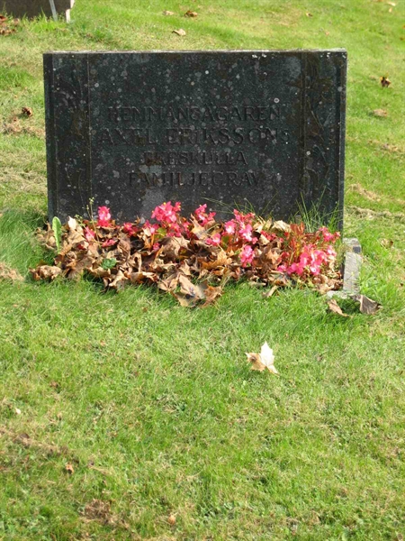 Grave number: K   201-202