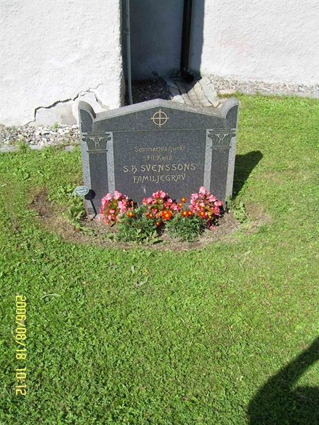 Grave number: F 04   167-168