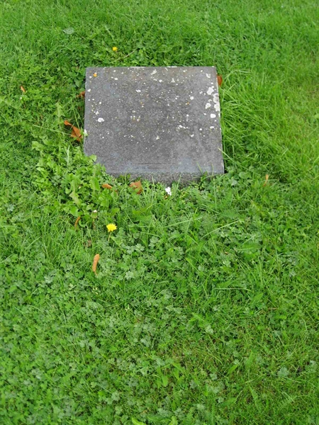 Grave number: F 10    57