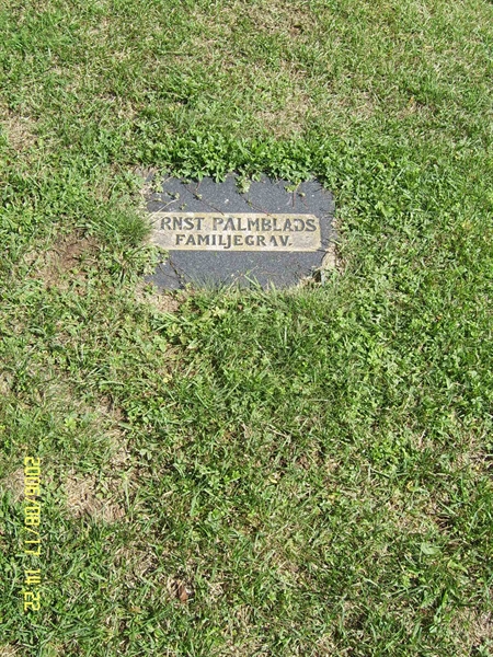 Grave number: F 04    19-20