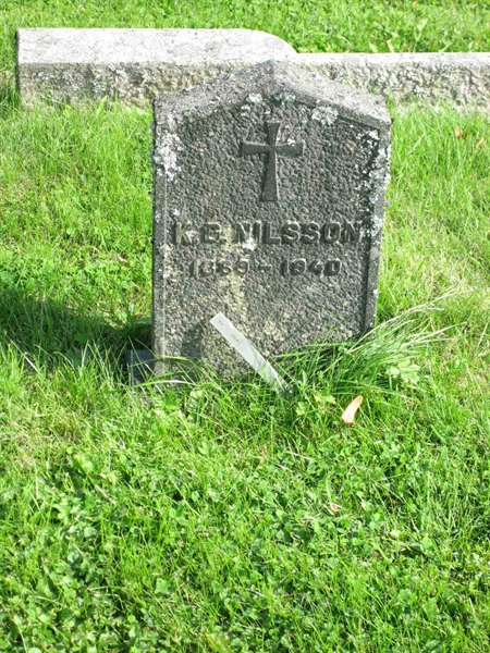 Grave number: F 17   154