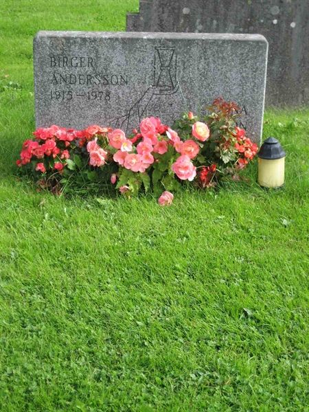 Grave number: F 16   133