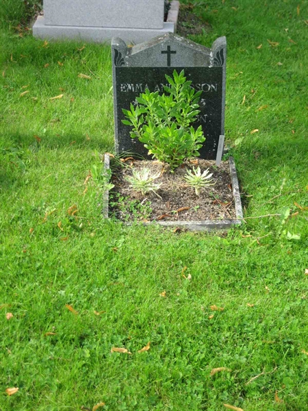 Grave number: F 16    72