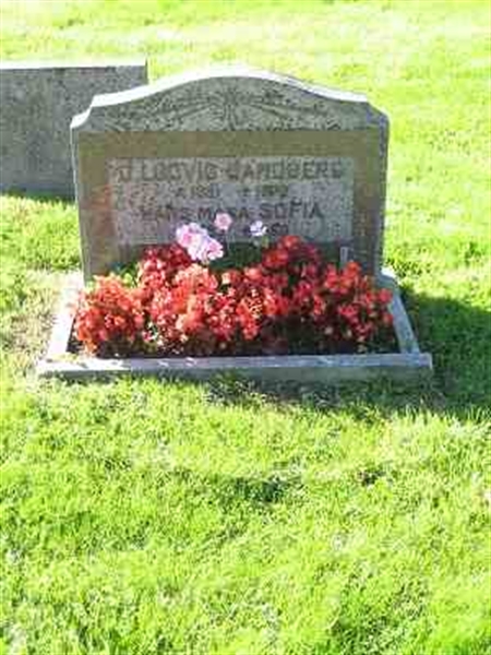 Grave number: F 19   150-151