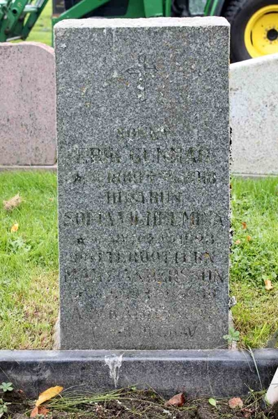 Grave number: F 13    43-44