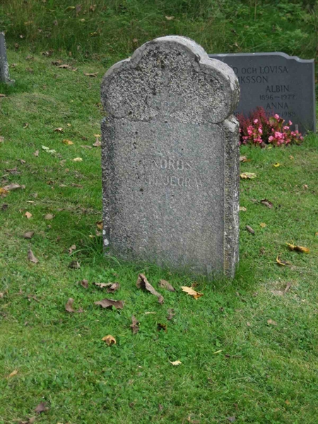 Grave number: K    98