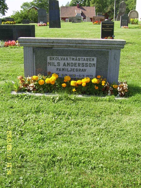 Grave number: F 04   122-123
