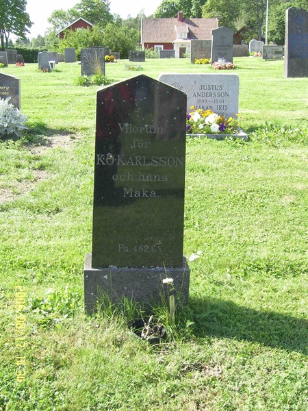 Grave number: F 04   119-120