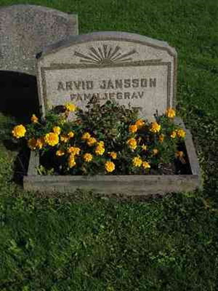 Grave number: F 19   169-170