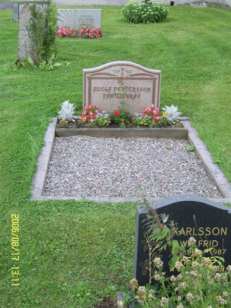 Grave number: F 03    24-25