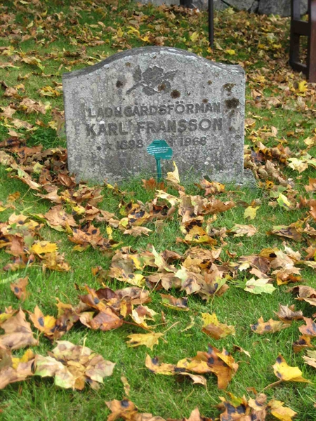 Grave number: K    87