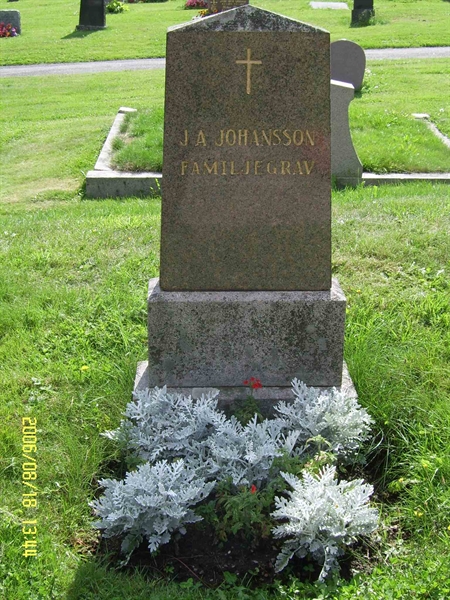 Grave number: F 05    36-37