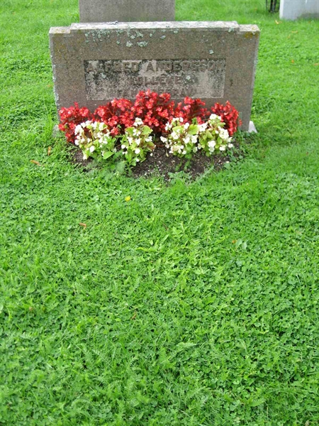 Grave number: F 10   103-104