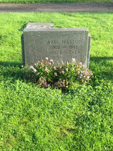 Grave number: F 18   232-233