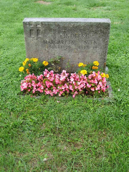 Grave number: F 08    81-82