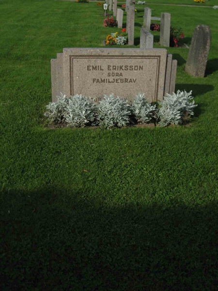 Grave number: F 18    54-55