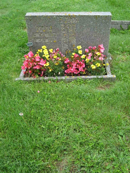 Grave number: F 08    97-98