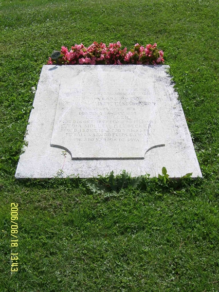 Grave number: F 05    29-30