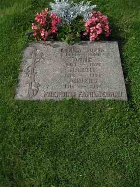 Grave number: F 16    60-62