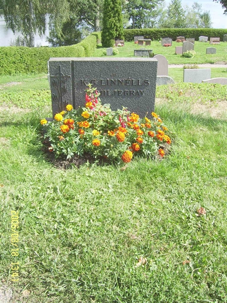 Grave number: F 05     1-2