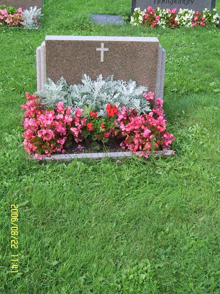 Grave number: F 07    87