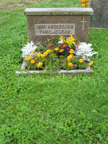 Grave number: F 08    73-74