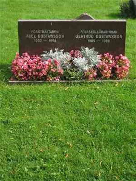 Grave number: F 16    92-93