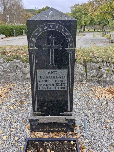 Grave number: AK A   134-136