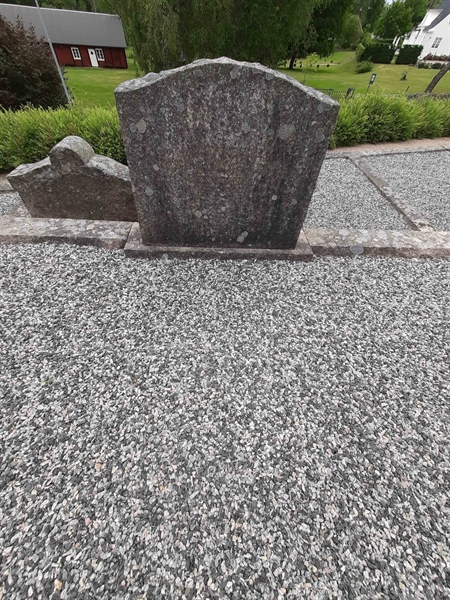 Grave number: M1 A     9a, 9b, 9c, 9d