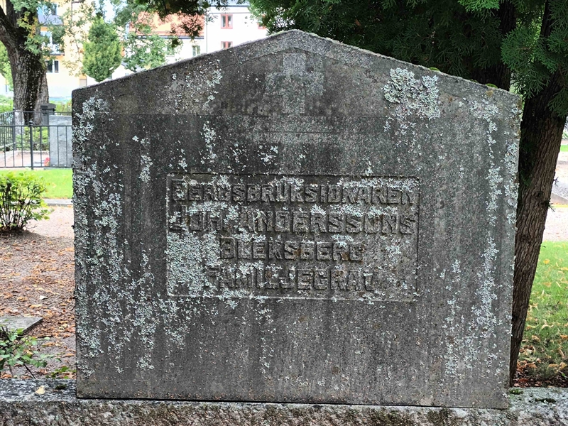 Grave number: SÖ 06   224