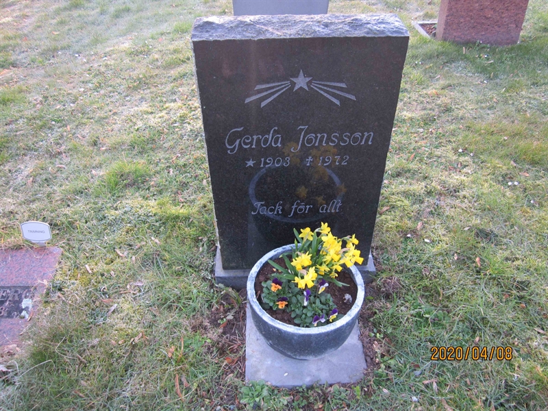 Grave number: 02 I   10