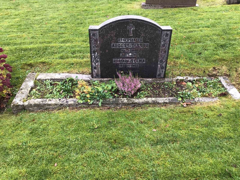 Grave number: 40 B    95-96