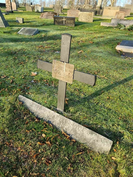 Grave number: Ärt 24 08     5