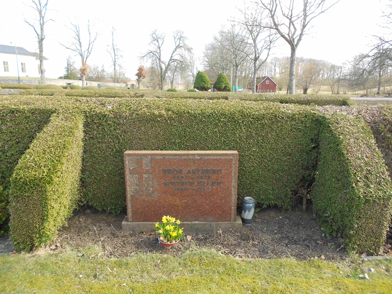 Grave number: V 30   163