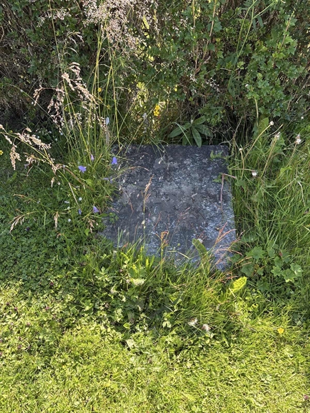 Grave number: 4 G GE 87-89