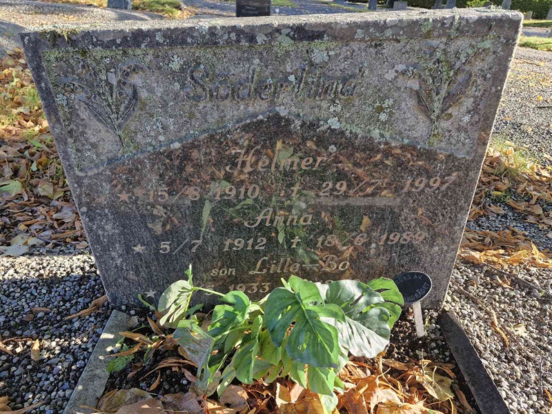 Grave number: AK B  2343-2345