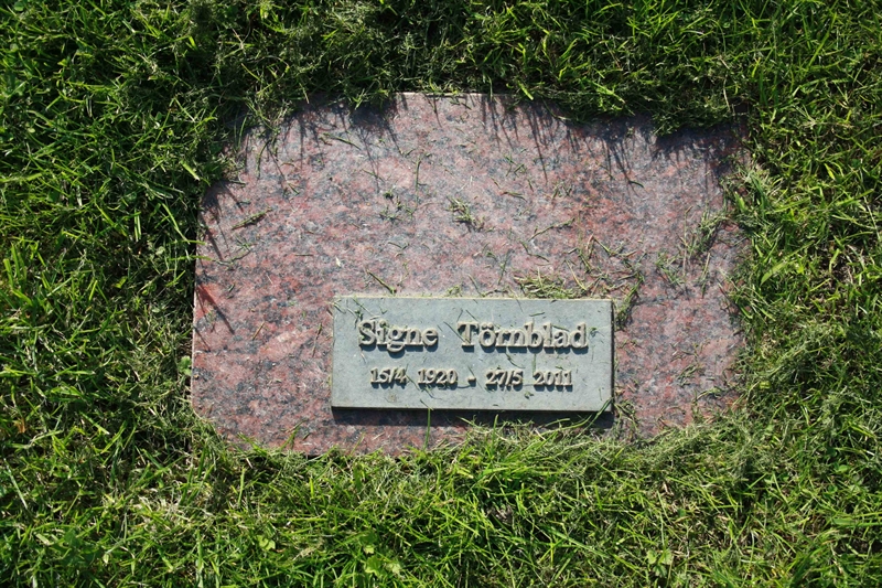 Grave number: 10 AGP    12