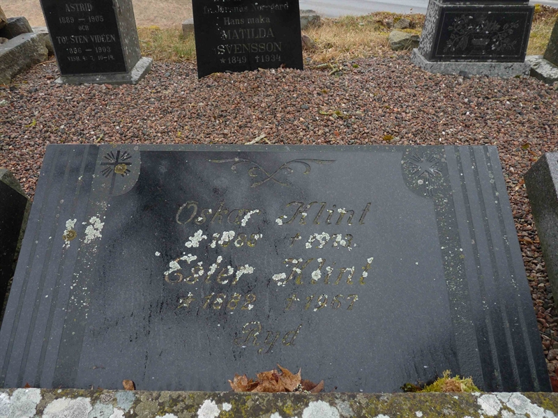 Grave number: JÄ 2    3