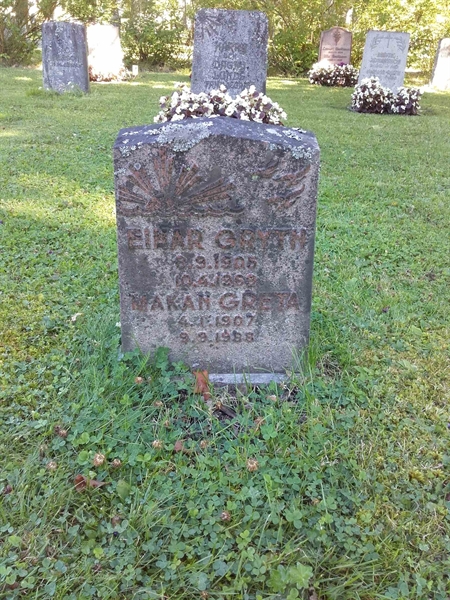 Grave number: NO 07    52