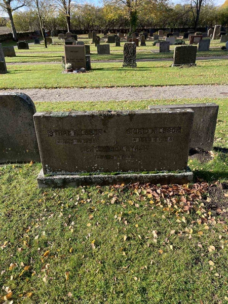 Grave number: VV 5   423, 424, 425, 426