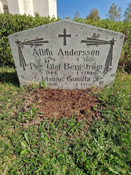 Grave number: 501 03 313-315