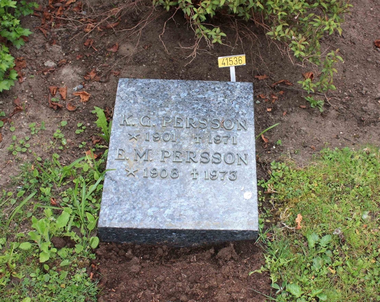 Grave number: Ö U06    54