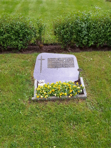 Gravnummer: ROG G   81, 82