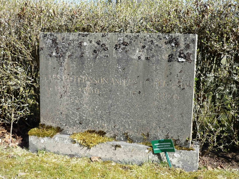 Grave number: ÖD 04   34, 35, 36