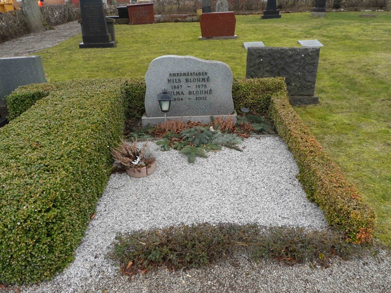 Grave number: VK C    13